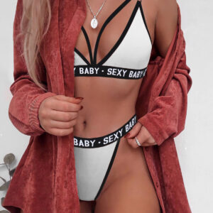 Kadın Beyaz Yazı Detaylı Ipli Sütyen Takımı – Modern, Konforlu Ve Günlük Kombinlere Uygun