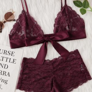 Kadın Bordo Dantelli & Kurdelalı Sütyen Külot Takımı – Modern, Konforlu Ve Günlük Kombinlere Uygun