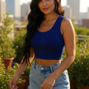 Kadın Lacivert Kare Yaka Crop Top Bluz – Şık, Rahat Ve Kolay Kombinlenebilir